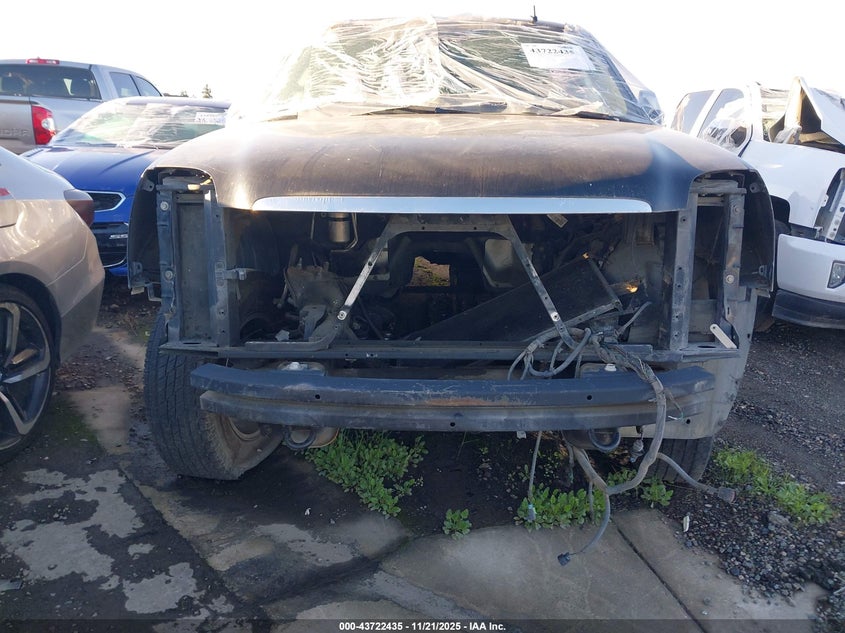 2007 GMC Yukon Denali VIN: 1GKFK63857J238038 Lot: 43722435