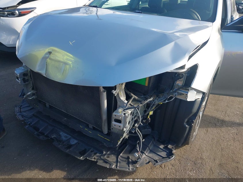 4T1BF1FK5GU532154 2016 TOYOTA CAMRY photo no. 6