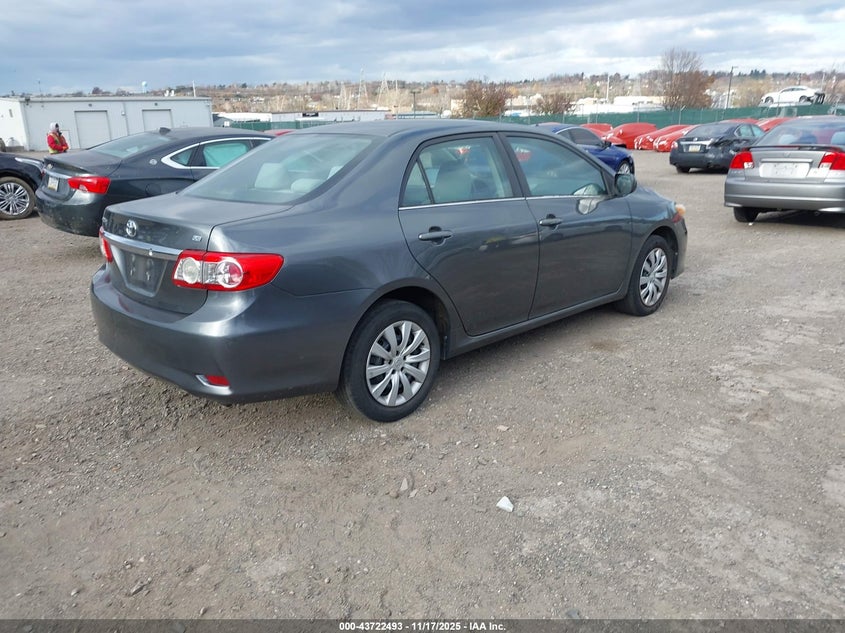 2T1BU4EE6DC100611 2013 TOYOTA COROLLA photo no. 4