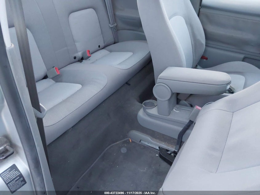 2003 Volkswagen New Beetle Gls 2.0L VIN: 3VWCK21C03M415460 Lot: 43722496