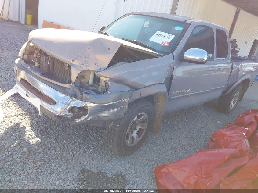 5TBBT4415YS002435 2000 TOYOTA TUNDRA photo no. 2