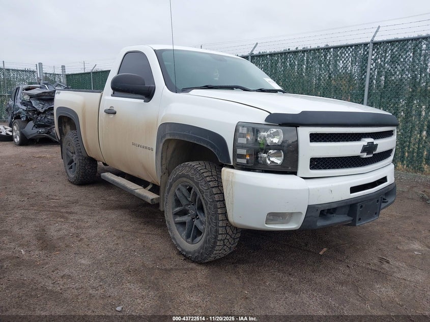 CHEVROLET SILVERADO 1500 WORK TRUCK