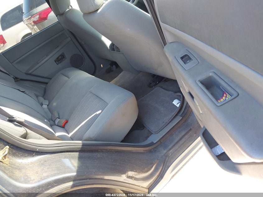 2007 Jeep Grand Cherokee Laredo VIN: 1J8GS48K27C519641 Lot: 43722538