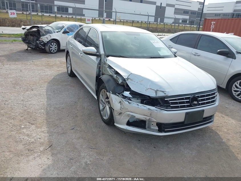 VOLKSWAGEN PASSAT 2.0T SE