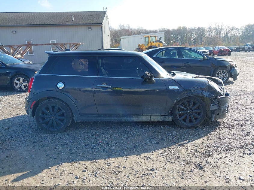 2015 Mini Hardtop Cooper S VIN: WMWXP7C57F2A59599 Lot: 43722574