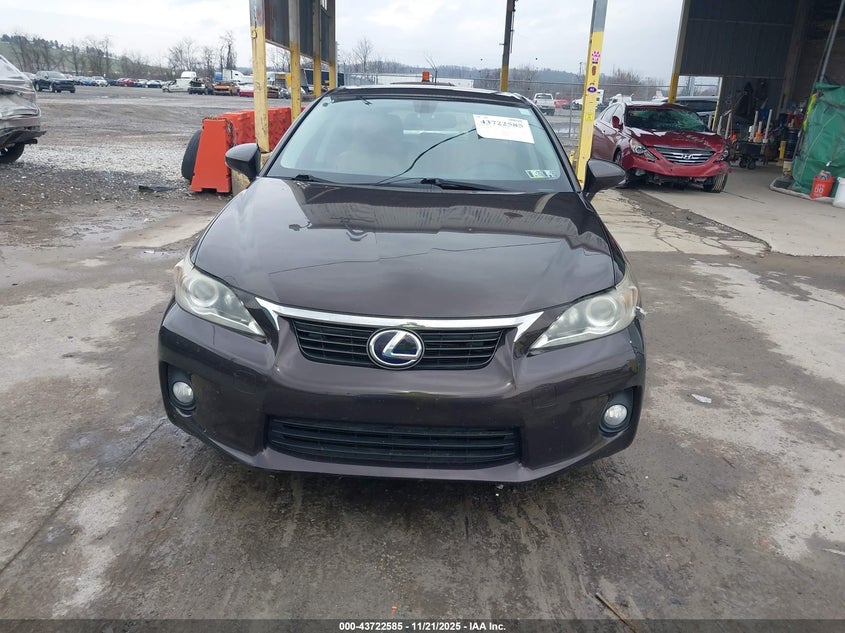 2011 Lexus Ct 200H Premium VIN: JTHKD5BH0B2002592 Lot: 43722585