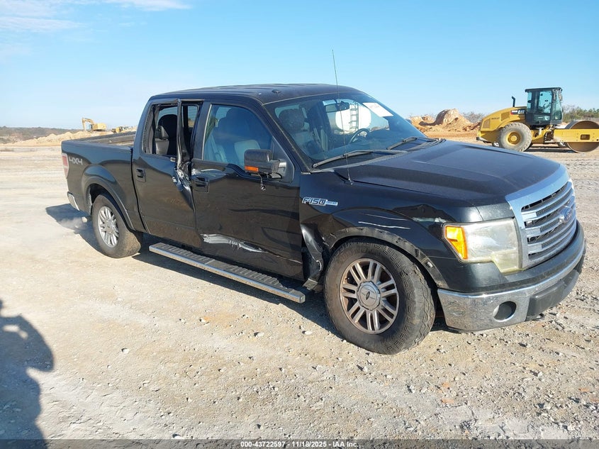 FORD F-150 LARIAT