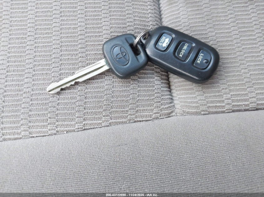 2005 Toyota Camry Le VIN: 4T1BE32K65U518877 Lot: 43722598