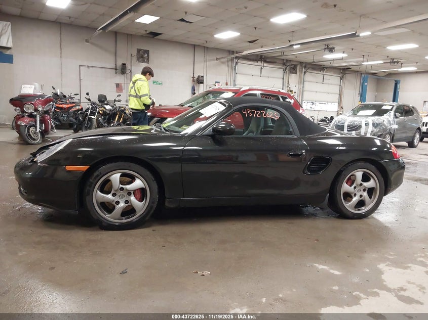 2001 Porsche Boxster S VIN: WP0CB29871U663815 Lot: 43722625