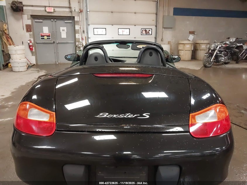 2001 Porsche Boxster S VIN: WP0CB29871U663815 Lot: 43722625