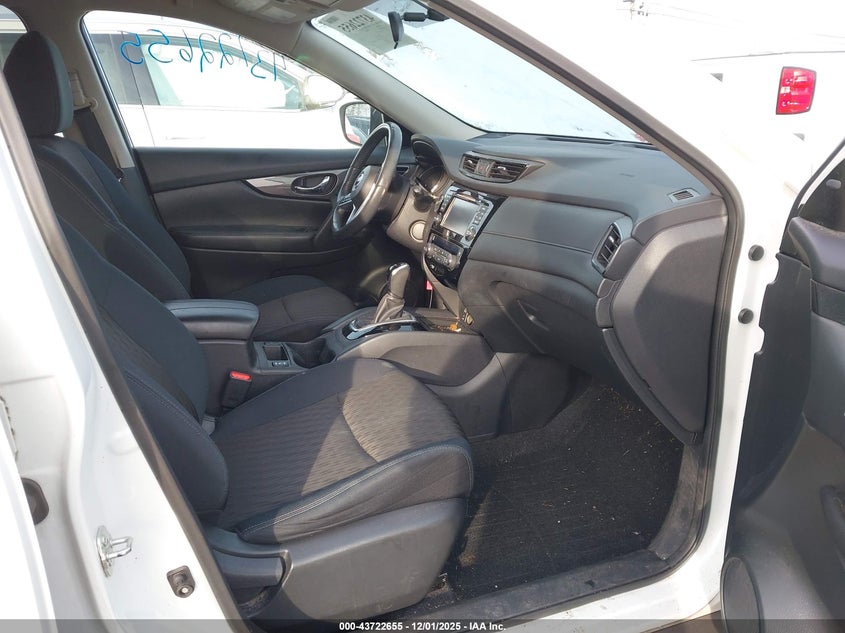 5N1AT2MT6HC866397 2017 NISSAN ROGUE photo no. 5