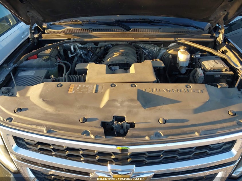 2018 Chevrolet Suburban Lt VIN: 1GNSCHKC4JR334736 Lot: 43722690