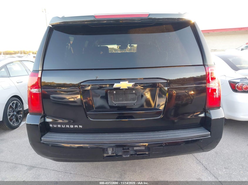 2018 Chevrolet Suburban Lt VIN: 1GNSCHKC4JR334736 Lot: 43722690