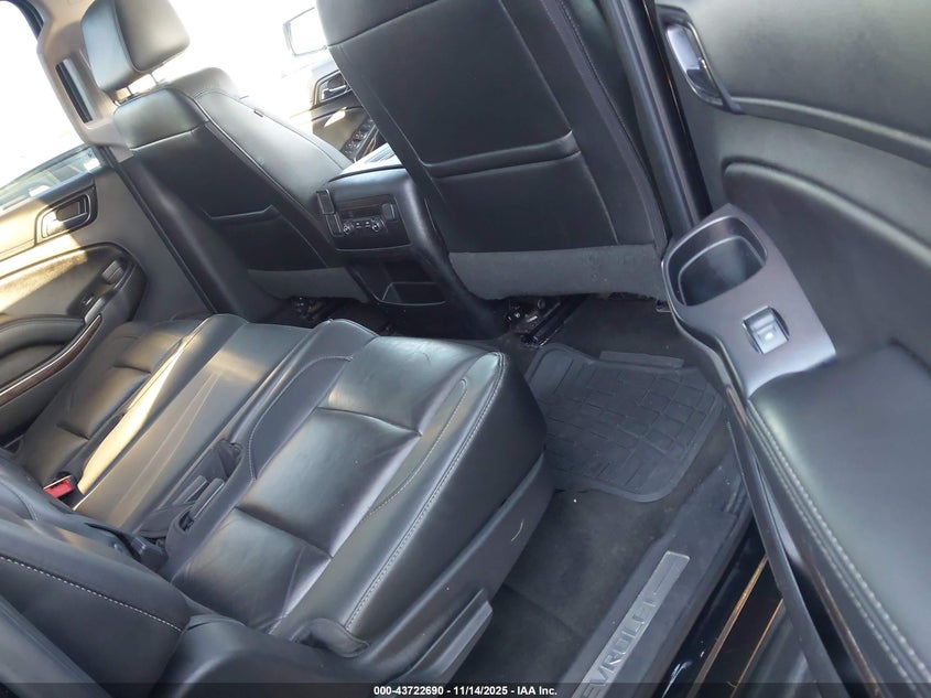 2018 Chevrolet Suburban Lt VIN: 1GNSCHKC4JR334736 Lot: 43722690