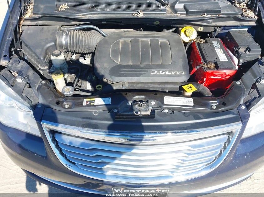 2016 Chrysler Town & Country Touring VIN: 2C4RC1BG5GR294543 Lot: 43722704