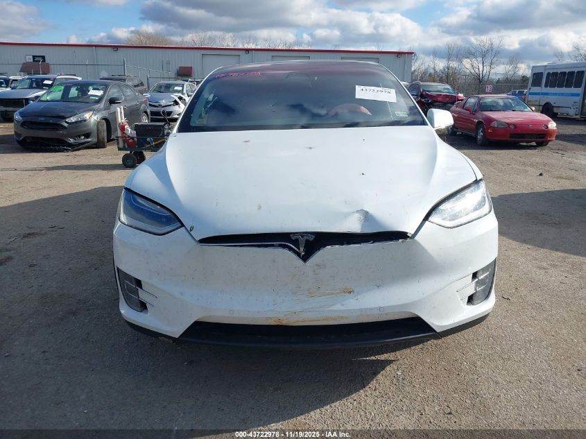2018 Tesla Model X 100D/75D/P100D VIN: 5YJXCDE26JF141343 Lot: 43722978