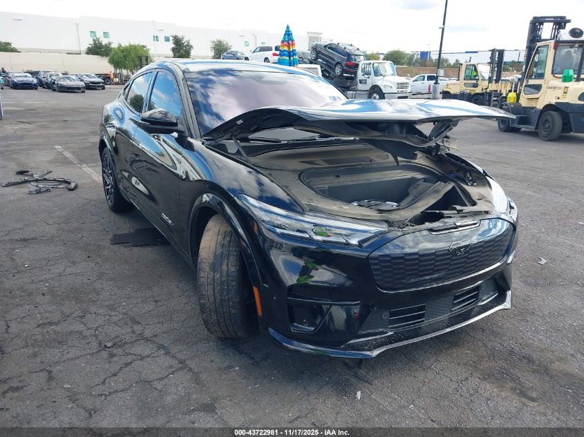 FORD MUSTANG MACH-E GT