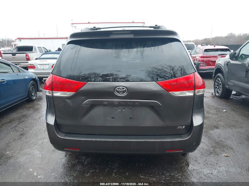 5TDYK3DCXDS388585 2013 TOYOTA SIENNA photo no. 16
