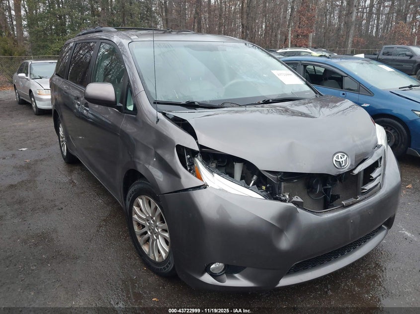 5TDYK3DCXDS388585 2013 TOYOTA SIENNA photo no. 6