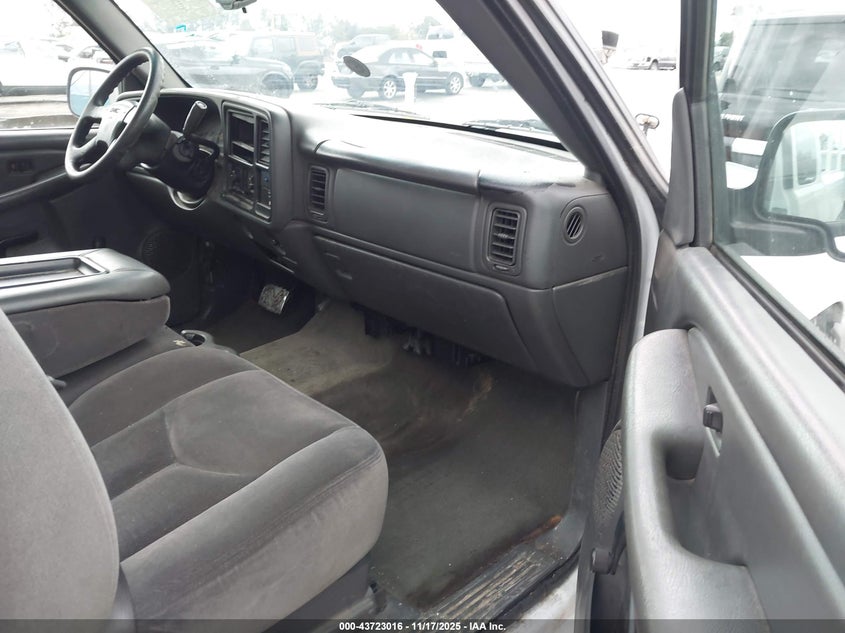 2GTEC19X931383318 2003 GMC SIERRA photo no. 5