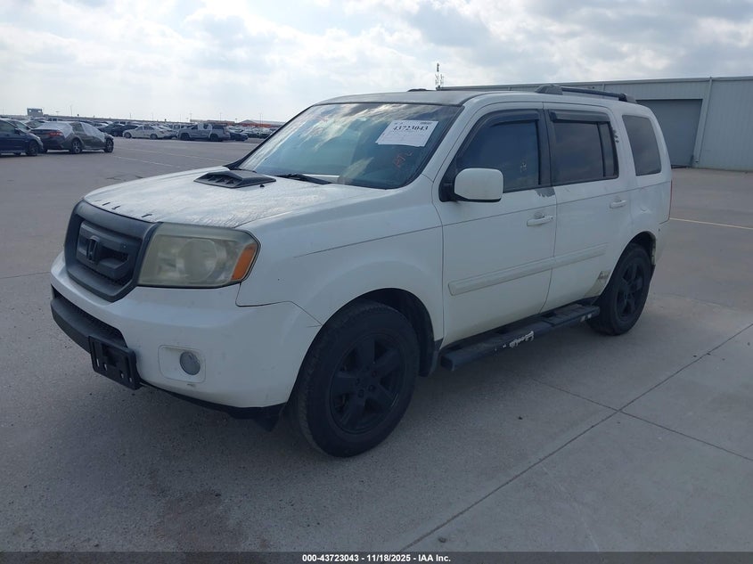 5FNYF3H49BB010878 2011 HONDA PILOT photo no. 2