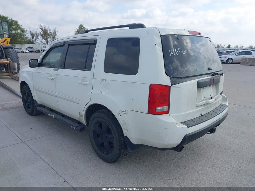 5FNYF3H49BB010878 2011 HONDA PILOT photo no. 3