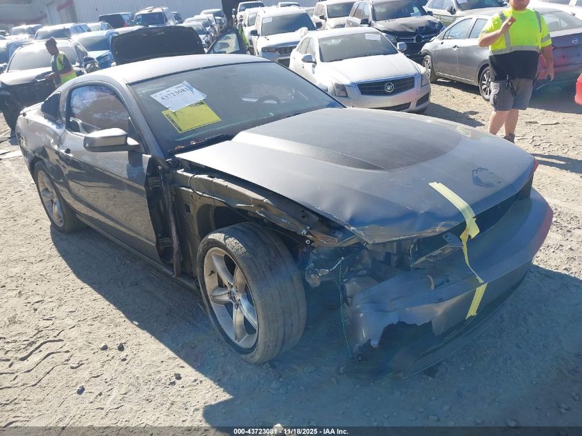 FORD MUSTANG GT/GT PREMIUM