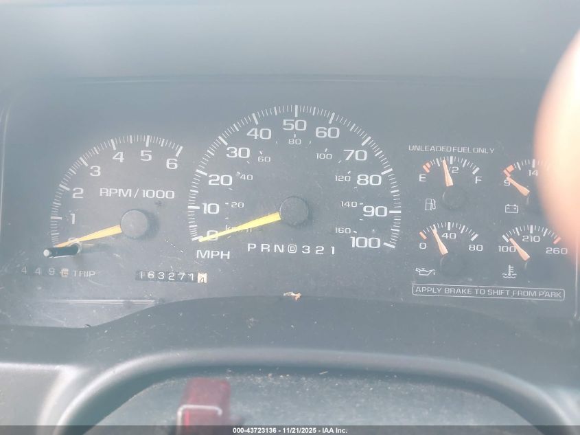 1997 Chevrolet Suburban 1500 VIN: 3GNFK16R0VG125784 Lot: 43723136