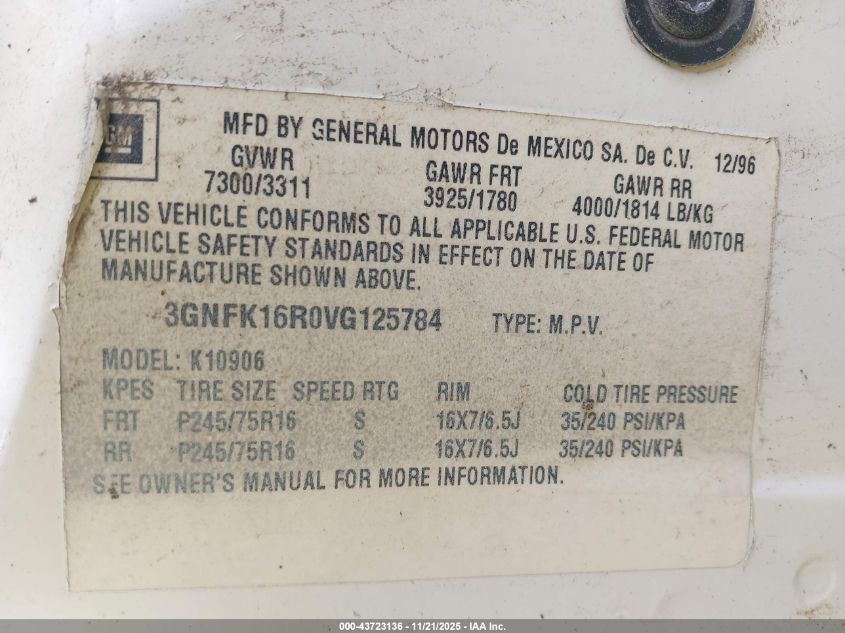 1997 Chevrolet Suburban 1500 VIN: 3GNFK16R0VG125784 Lot: 43723136