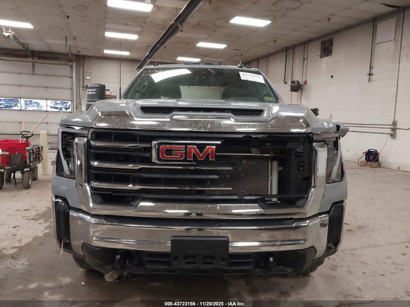 2025 GMC Sierra 2500Hd 4Wd Standard Bed Sle VIN: 1GT4UME70SF254715 Lot: 43723156