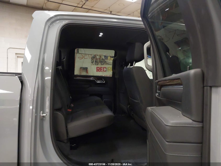 2025 GMC Sierra 2500Hd 4Wd Standard Bed Sle VIN: 1GT4UME70SF254715 Lot: 43723156