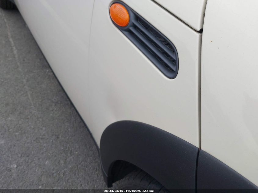 2003 Mini Cooper VIN: WMWRC33463TE15955 Lot: 43723216