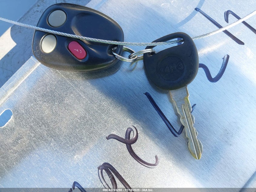 2005 Chevrolet Avalanche 1500 Ls/Lt VIN: 3GNEK12T15G203212 Lot: 43723250