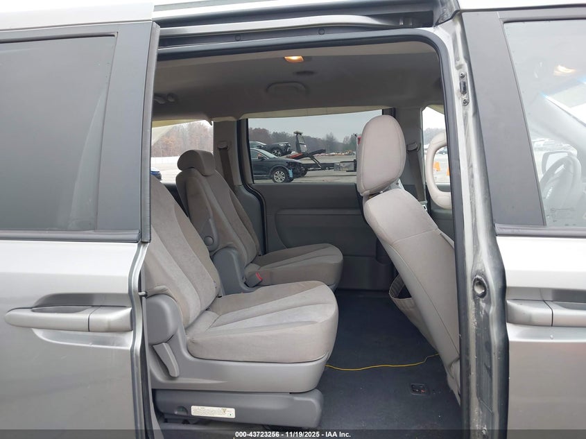 2010 Kia Sedona Lx VIN: KNDMG4C35A6330547 Lot: 43723256