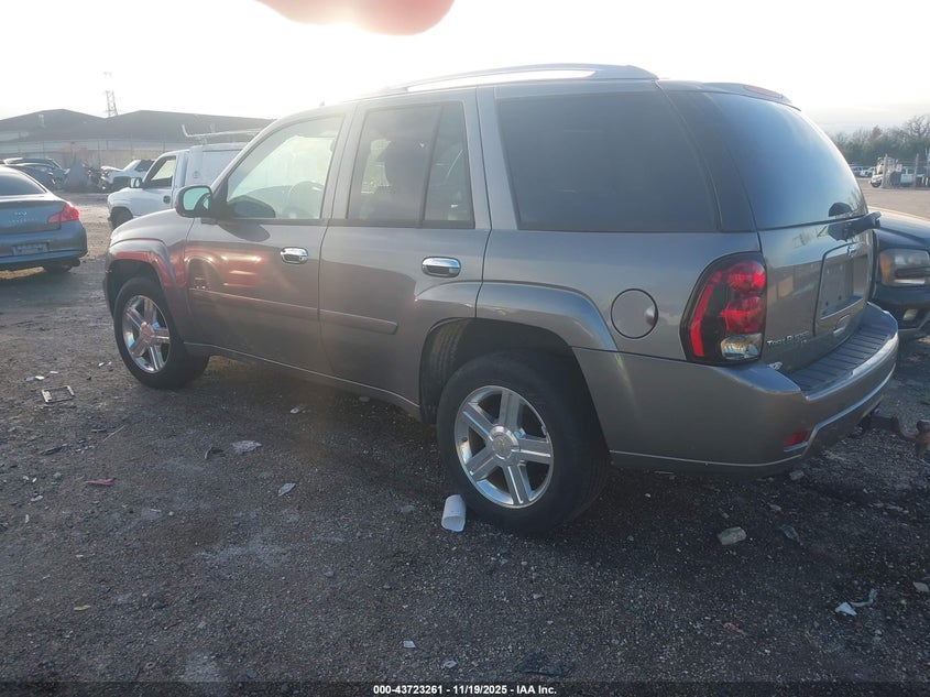 1GNDT13S582259814 2008 CHEVROLET TRAILBLAZER photo no. 3