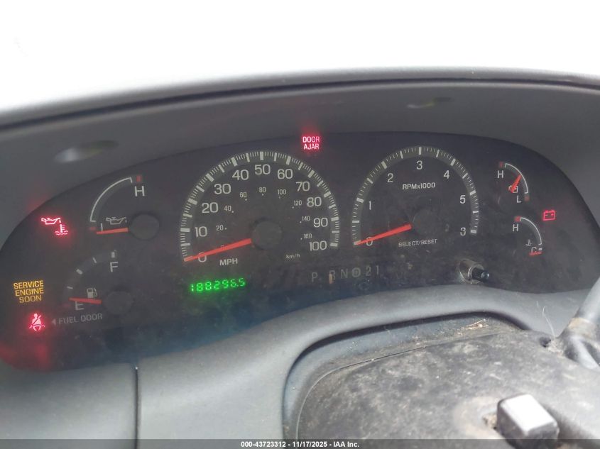 2000 Ford F-150 Lariat/Work Series/Xl/Xlt VIN: 1FTRX18LXYNA94362 Lot: 43723312