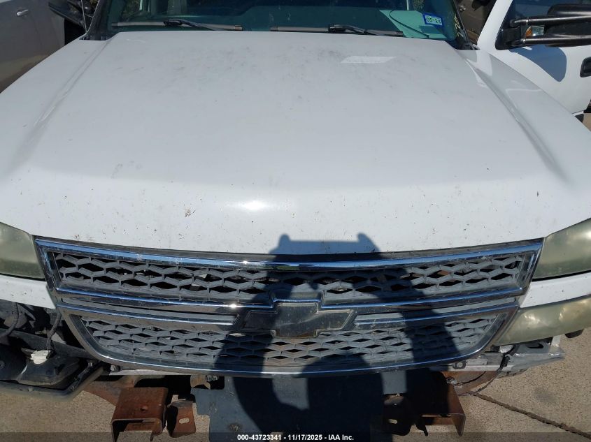 2005 Chevrolet Silverado 2500Hd VIN: 1GCHC23U15F901726 Lot: 43723341