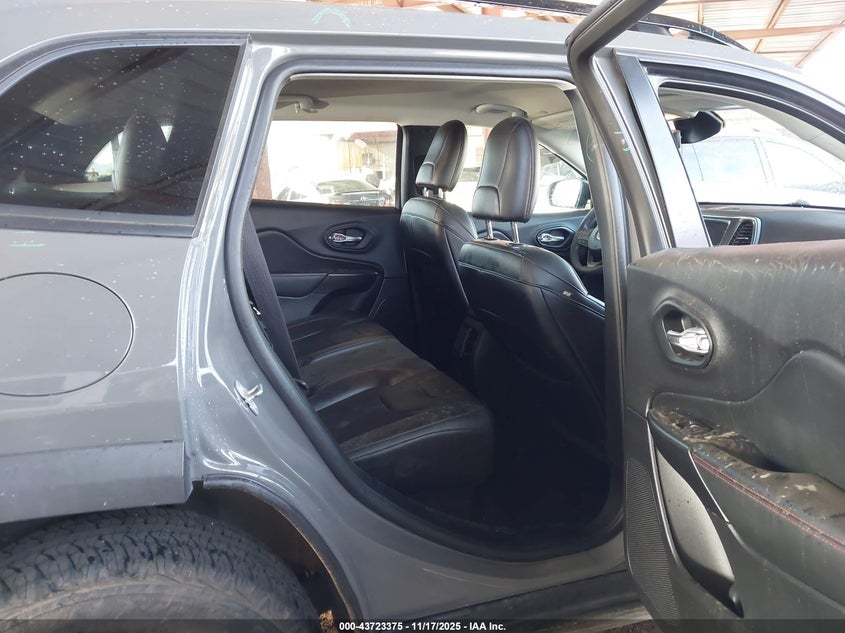 2022 Jeep Cherokee Trailhawk 4X4 VIN: 1C4PJMBX7ND556318 Lot: 43723375