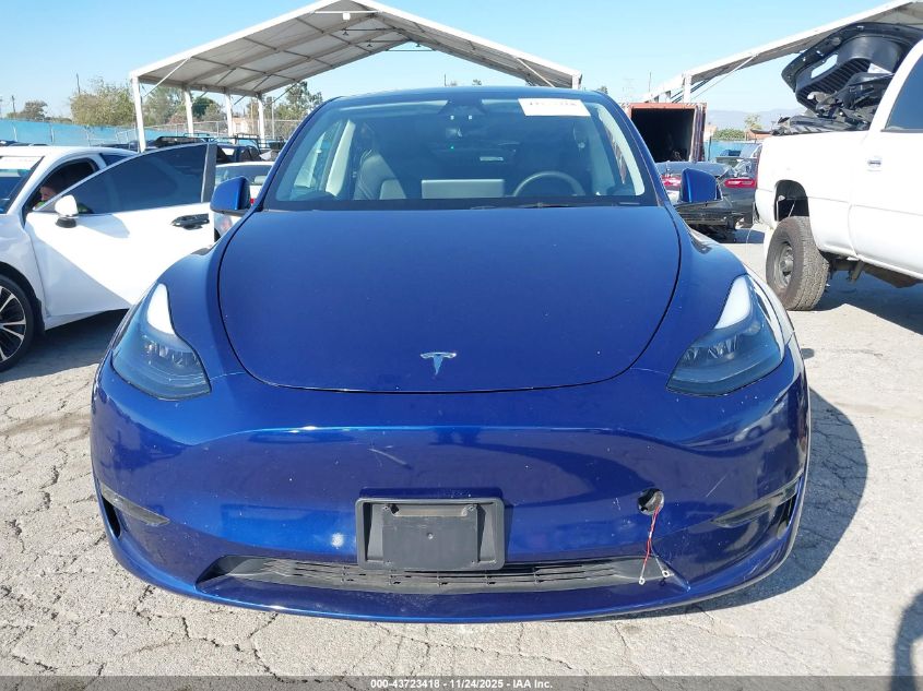 2024 Tesla Model Y Long Range Dual Motor All-Wheel Drive VIN: 7SAYGAEE8RF009832 Lot: 43723418