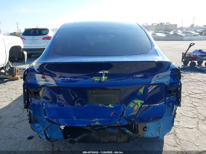 2024 Tesla Model Y Long Range Dual Motor All-Wheel Drive VIN: 7SAYGAEE8RF009832 Lot: 43723418