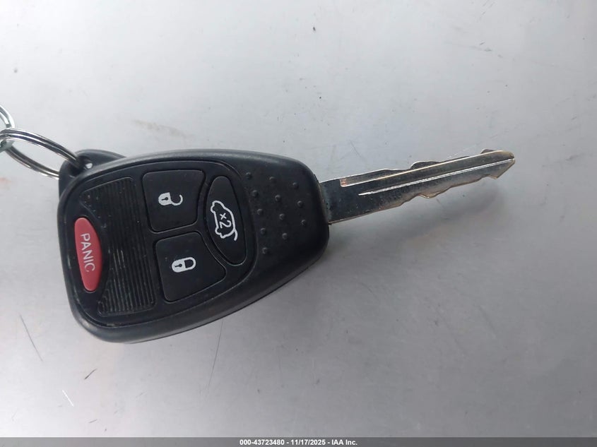 2007 Chrysler 300 VIN: 2C3KA43RX7H715787 Lot: 43723480