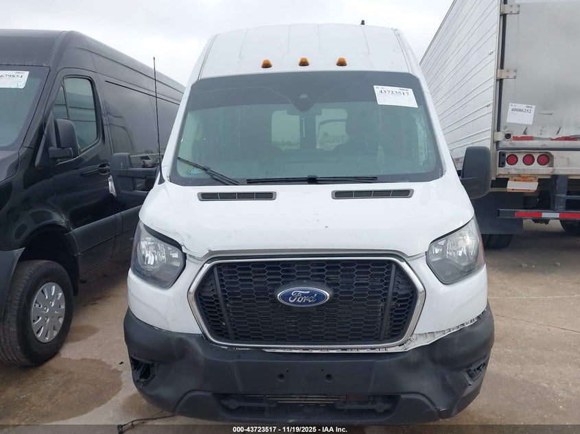 2022 Ford Transit-350 Cargo Van VIN: 1FTRU8XG8NKA18822 Lot: 43723517
