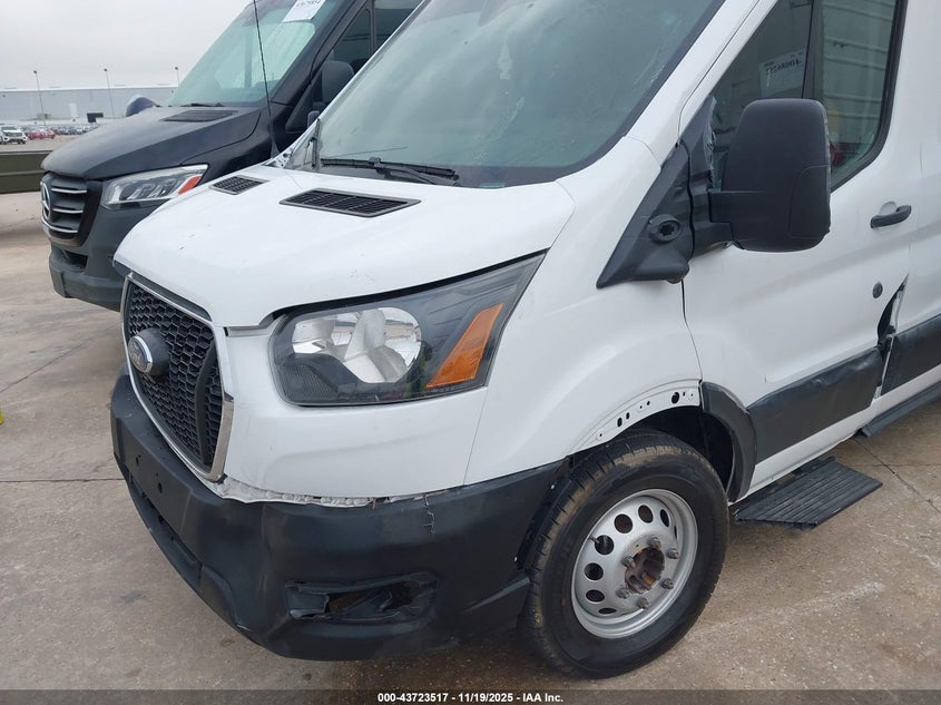 2022 Ford Transit-350 Cargo Van VIN: 1FTRU8XG8NKA18822 Lot: 43723517