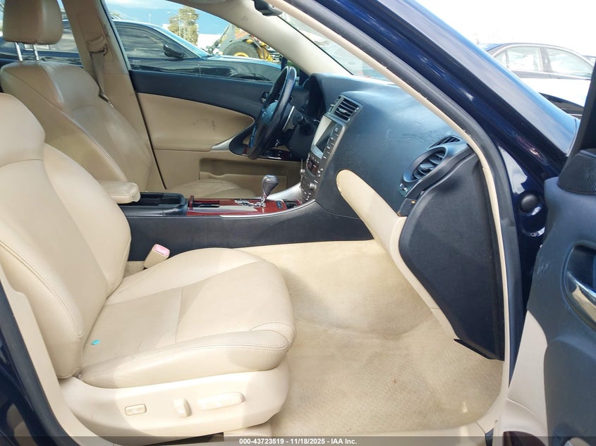 JTHBK262272035207 2007 LEXUS IS photo no. 5