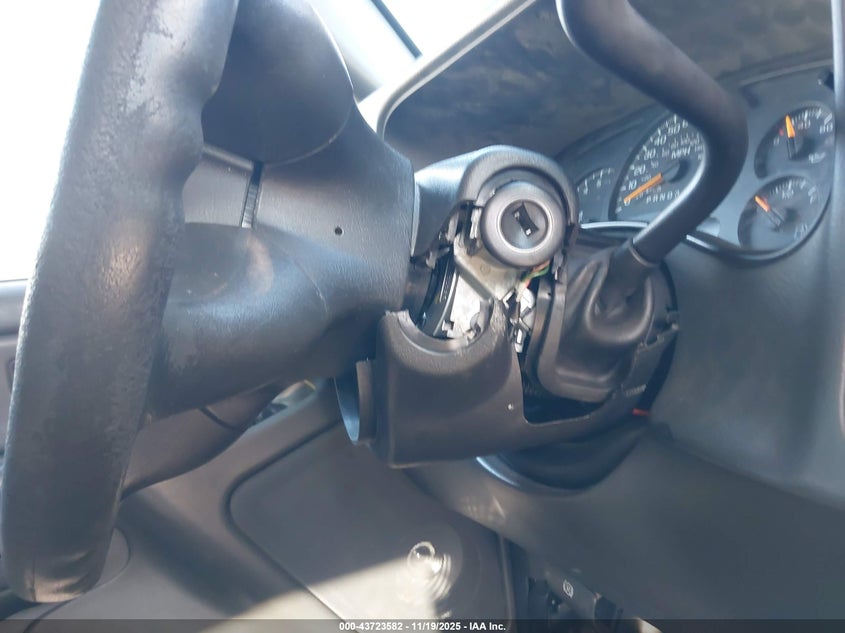 2006 GMC Sierra 1500 Sl VIN: 2GTEC13VX61272448 Lot: 43723582