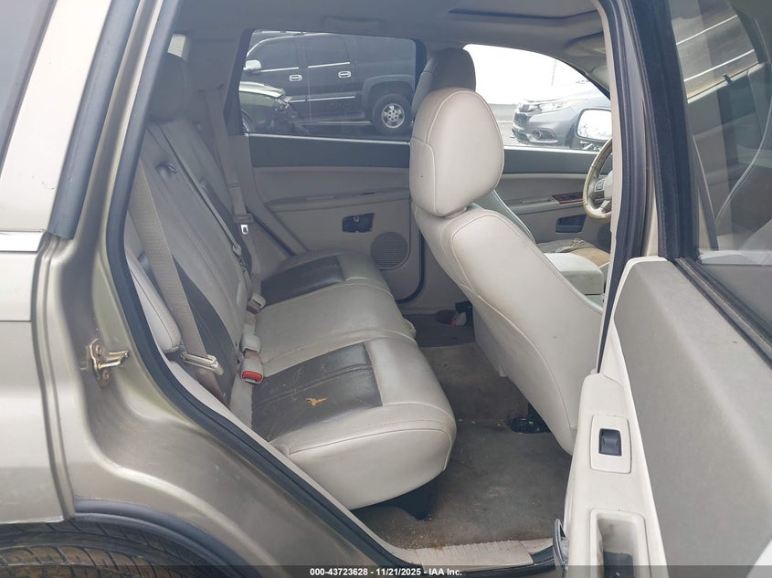 2005 Jeep Grand Cherokee Limited VIN: 1J4HS58N75C700656 Lot: 43723628