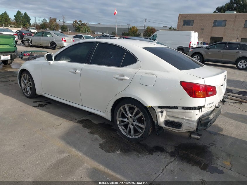 JTHBK262082067977 2008 LEXUS IS photo no. 3