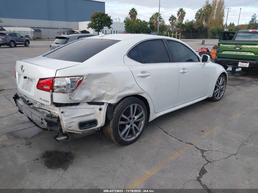 JTHBK262082067977 2008 LEXUS IS photo no. 4