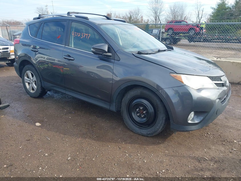 TOYOTA RAV4 XLE