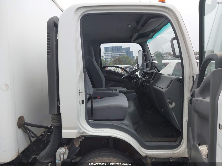 2016 Isuzu Npr Gas Reg VIN: 54DB4W1B0GS806883 Lot: 43723839